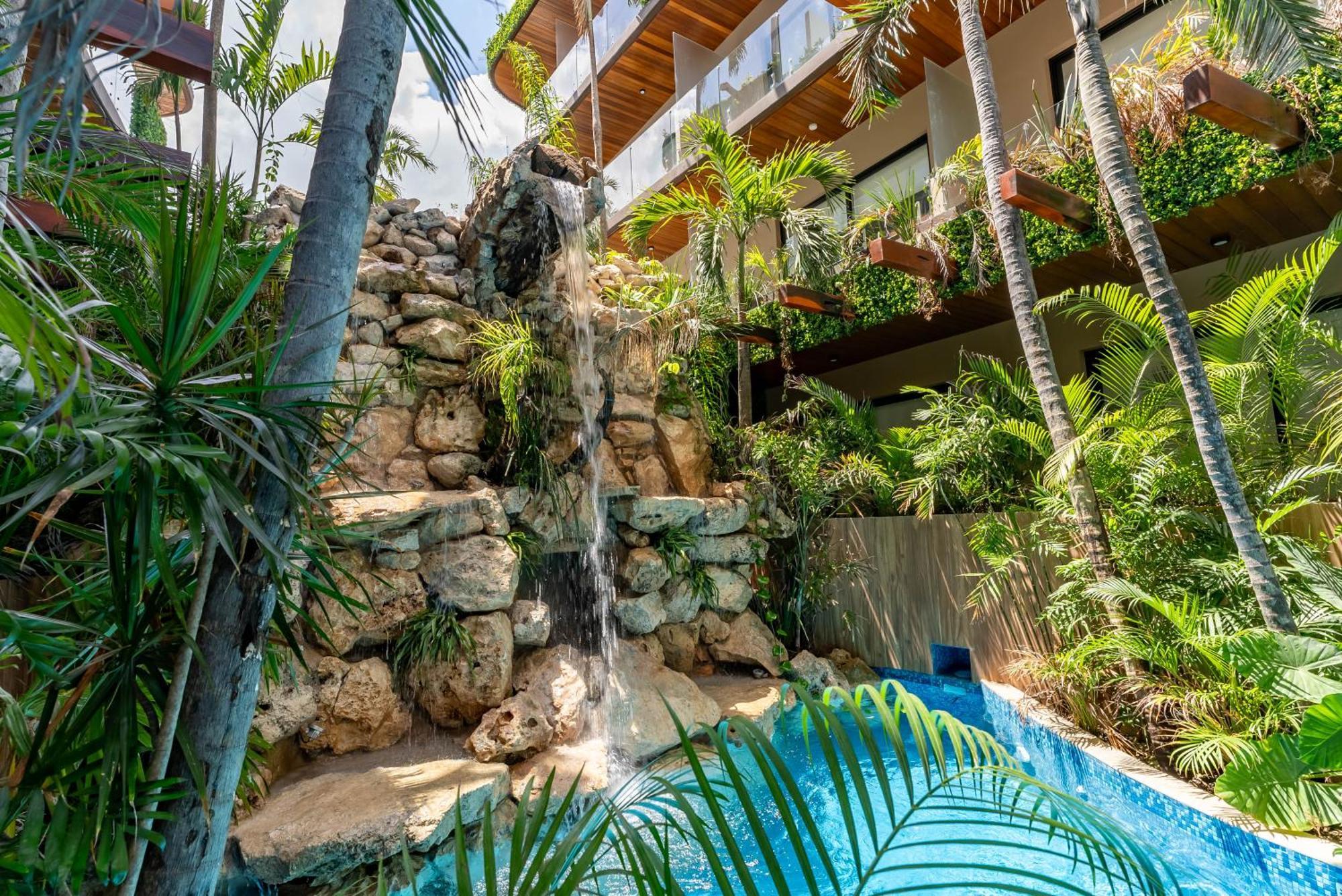 Menesse Apartments Tulum Esterno foto
